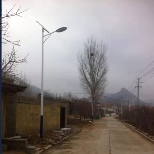 【太阳能路灯案例】湖南省怀化农村太阳能路灯道路亮化工程