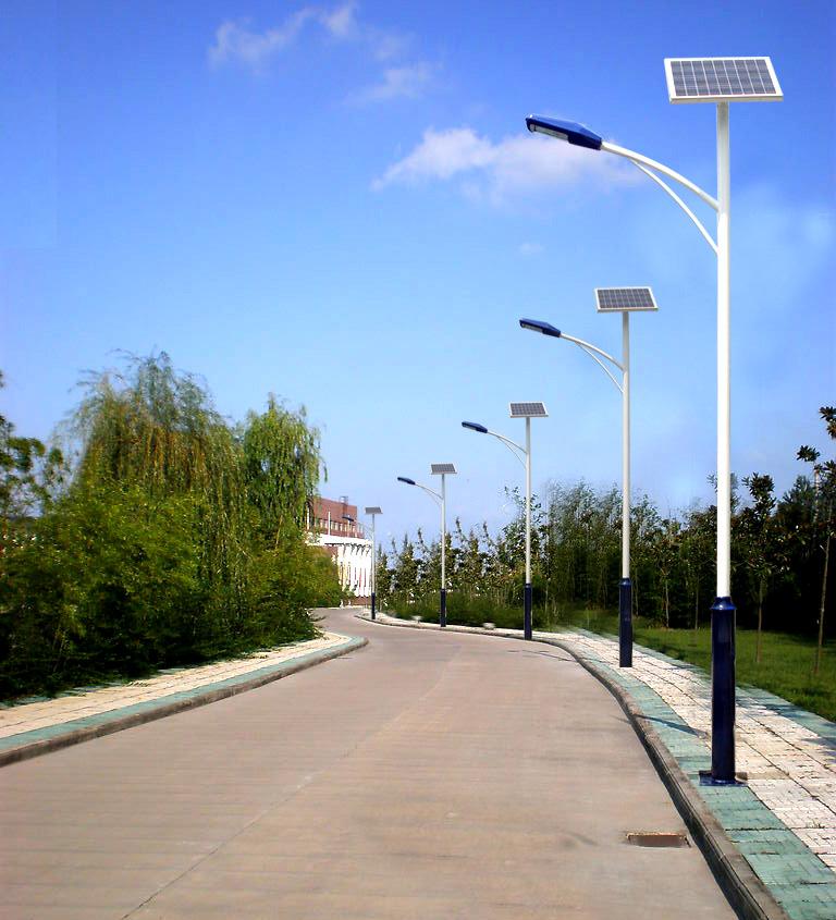 新闻：路灯厂家如何生产太阳能路灯